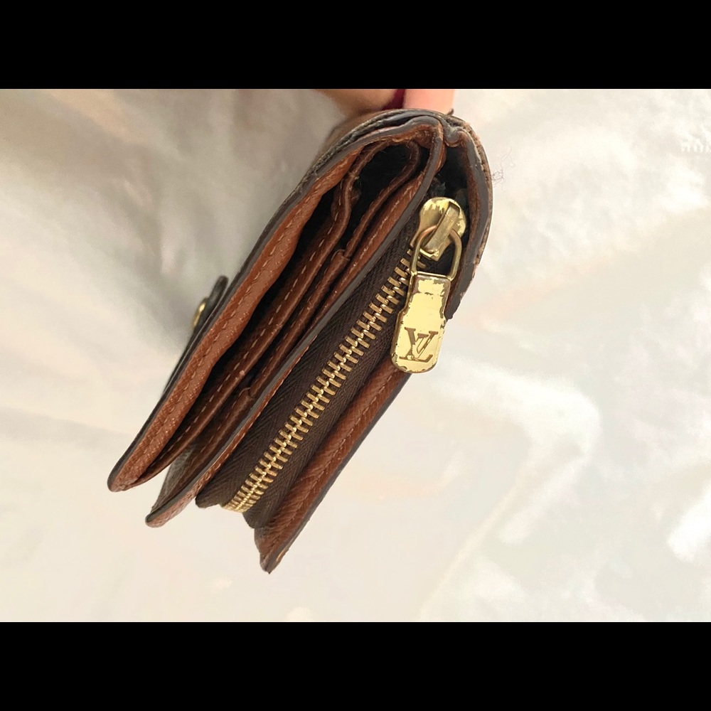 💯Authentic! LV wallet. - Picture 3 of 9